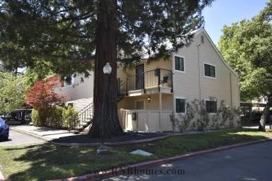 Main picture of 7445 Auburn Oaks Ct