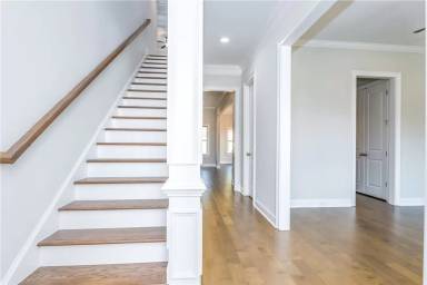Main picture of 1836 Waterfall Rd