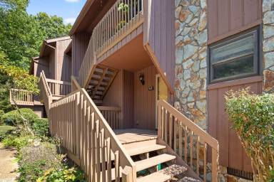 Main picture of 143 Cedar Forest Trl