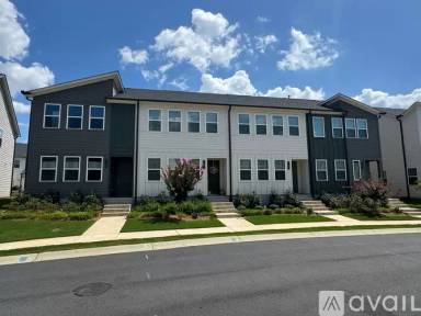 Main picture of 1496 Pinedale Cres NW