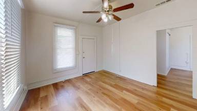 Main picture of 131 N Harwood St