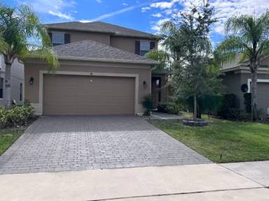Main picture of 416 Red Rose Ln