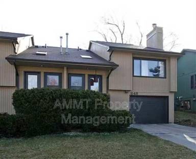 Main picture of 848 Dover St