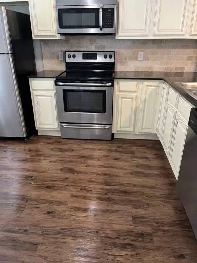 Main picture of 106-107 20th Ter