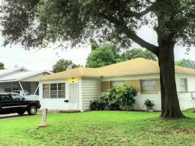 Main picture of 3913 W Cass St