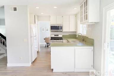 Main picture of 5642 Calle Sencillo