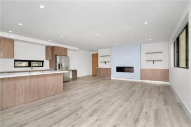 Main picture of 5923 Laurel Canyon Blvd