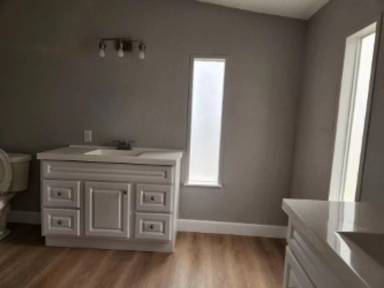 Main picture of 325 Mae Dr