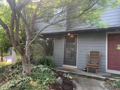 Main picture of 642-648 E Main St