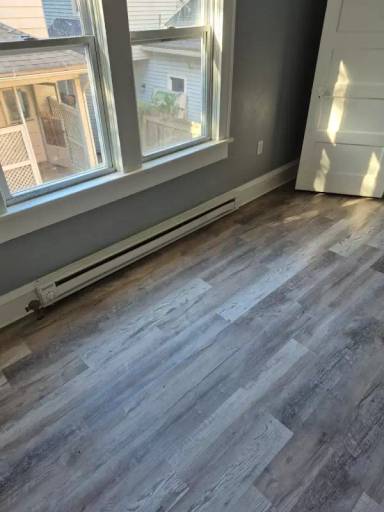 Main picture of 904 Ash St