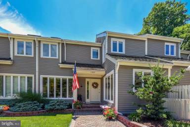 Main picture of 11627 Chapel Cross Way