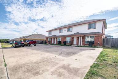 Main picture of 4200 Alan Kent Dr