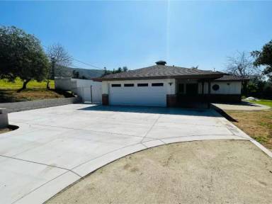 Main picture of 3823 Robinhood Ln