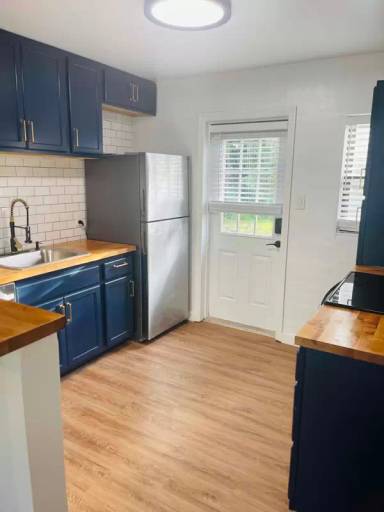 Main picture of 1451 Fisher Ln