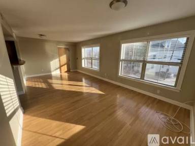 Main picture of 231 Douglas Ave