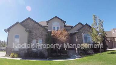 Main picture of 163 N 3225 W
