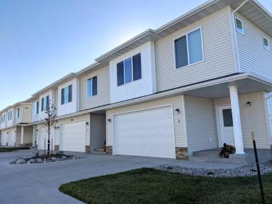 Main picture of Shadow Creek Luxury Townhomes