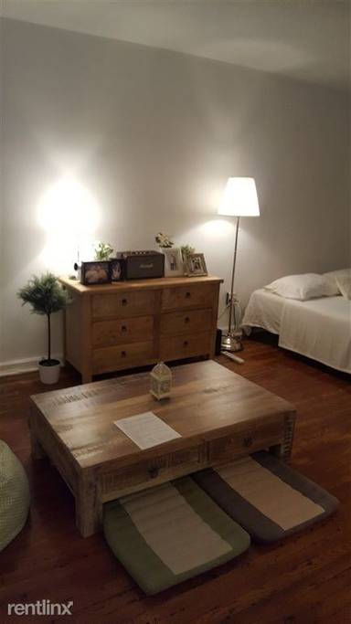 Main picture of 165 Vroom St