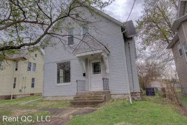 Main picture of 1720 11th Ave