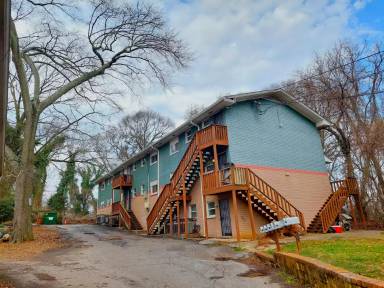 Main picture of 383 Holderness St SW