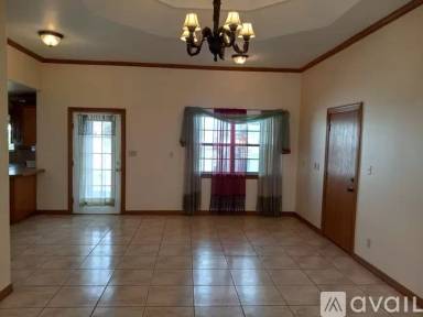 Main picture of 707 Tara Dr