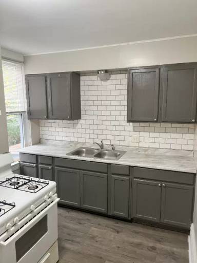 Main picture of 1403 5th Ave