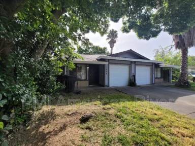 Main picture of 1086 Clinton Rd