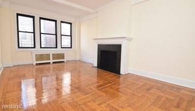 Main picture of 195 E 75th St