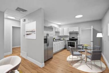 Main picture of 4570 1/2 W Center Ave