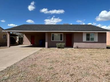 Main picture of 4722 E Saint Charles Ave