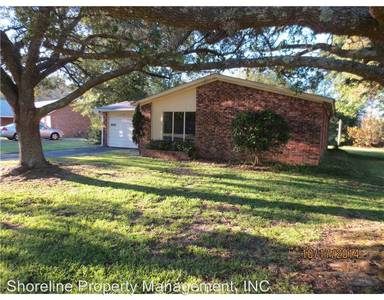 Main picture of 15300 Lansing Dr