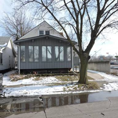 Main picture of 22736 Cushing Ave