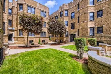 Main picture of 626 W Stratford Pl