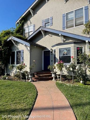 Main picture of 610 7th Ave