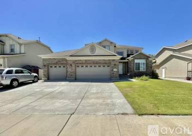Main picture of 2936 S Sefton Dr