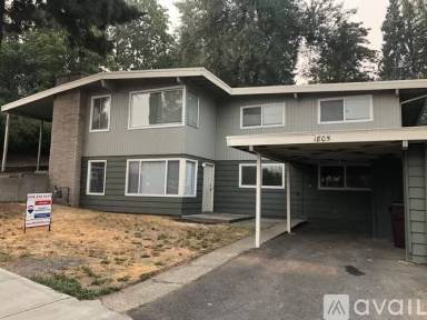 Main picture of 1805 NE Wheatland Dr