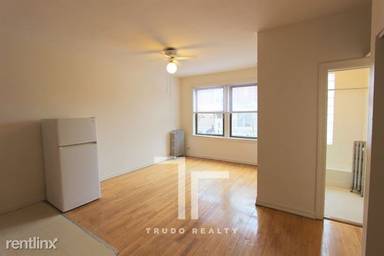 Main picture of 1050 W George St