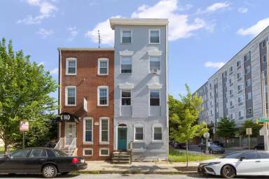Main picture of 1002 W Fayette St
