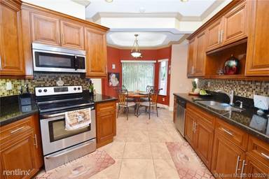 Main picture of 14939 SW 132nd Ave