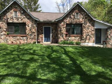 Main picture of 8210 Little Rd
