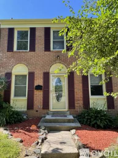 Main picture of 9 Goodport Ct