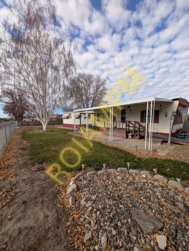 Main picture of 300 8th Ave W