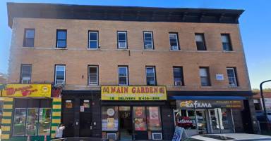 Main picture of 897 Main Ave