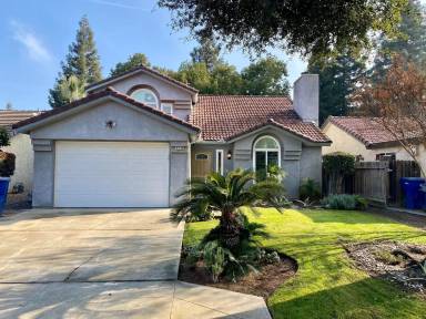 Main picture of 9538 N Barton Ave