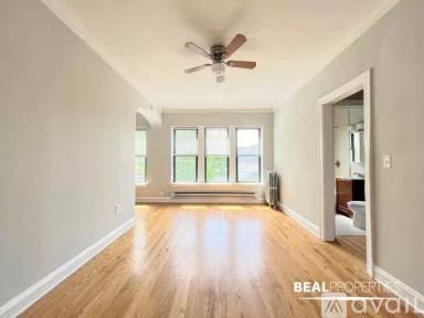 Main picture of 4614 N Paulina St