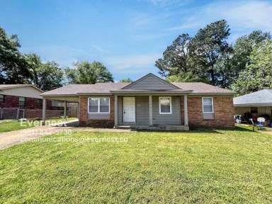 Main picture of 1403 Moss Point Dr