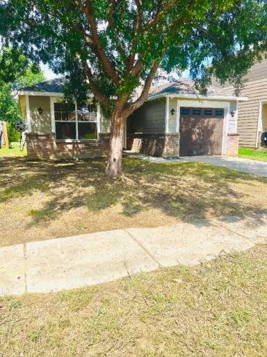 Main picture of 1737 Vineridge Ln