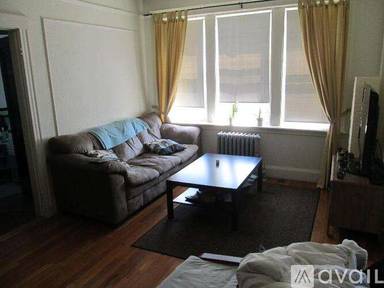 Main picture of 25 Walbridge St Apartments