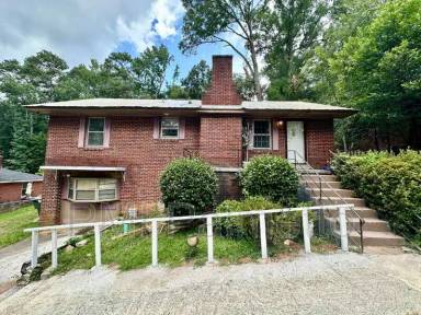 Main picture of 313 Myles Ave
