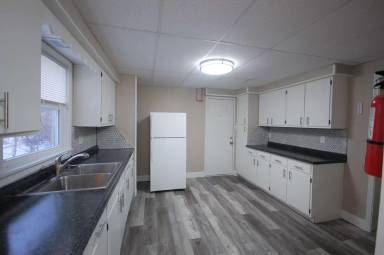Main picture of 716 Benton St